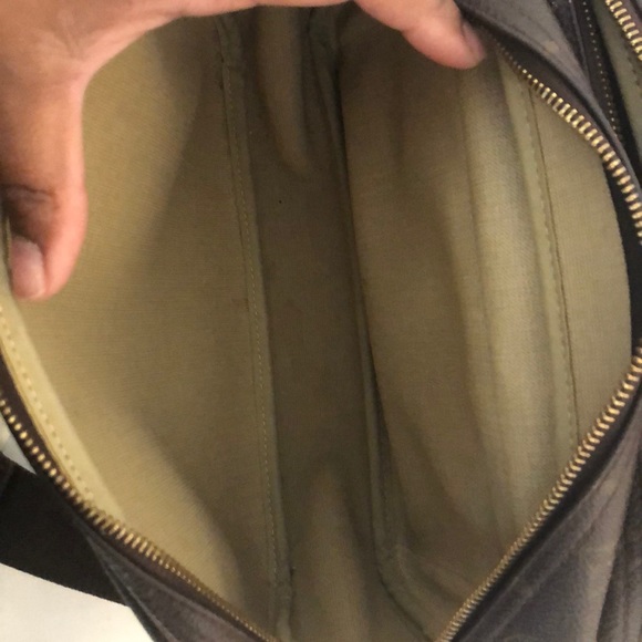 Louis Vuitton crossbody - Picture 6 of 7